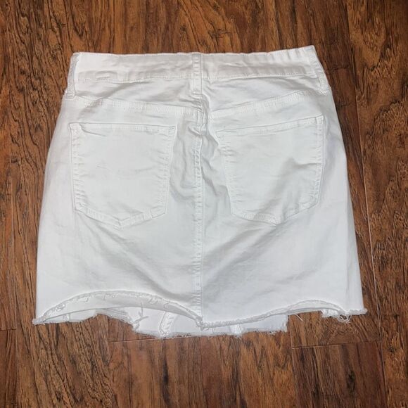 Juniors so white distressed stretchy mini skirt lightweight casual - Picture 2 of 5